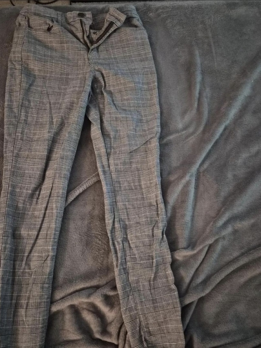 American Eagle Outfitters 8L Women's Gray Plaid Trousers